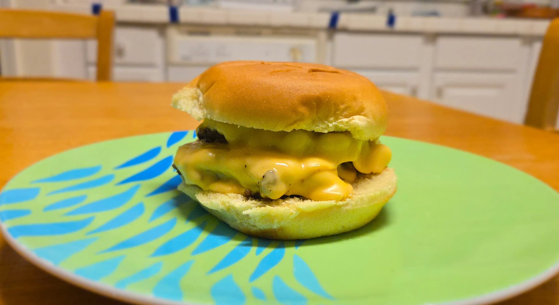 Que boire avec un burger maison : la grille par recette